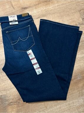 Ariat Blue Flare ultra stretch, perfect rise jeans